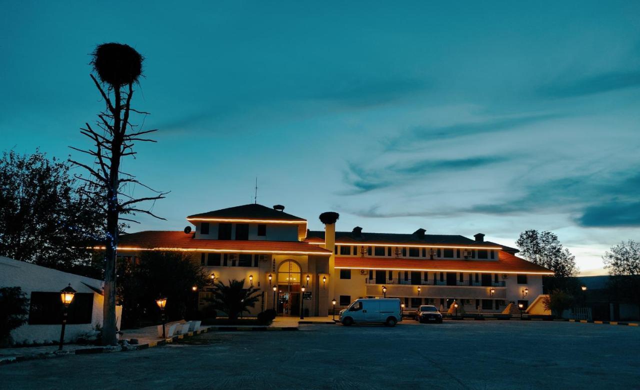 Hotel Amrouss Touristic Darmaroc Azrou Exterior foto