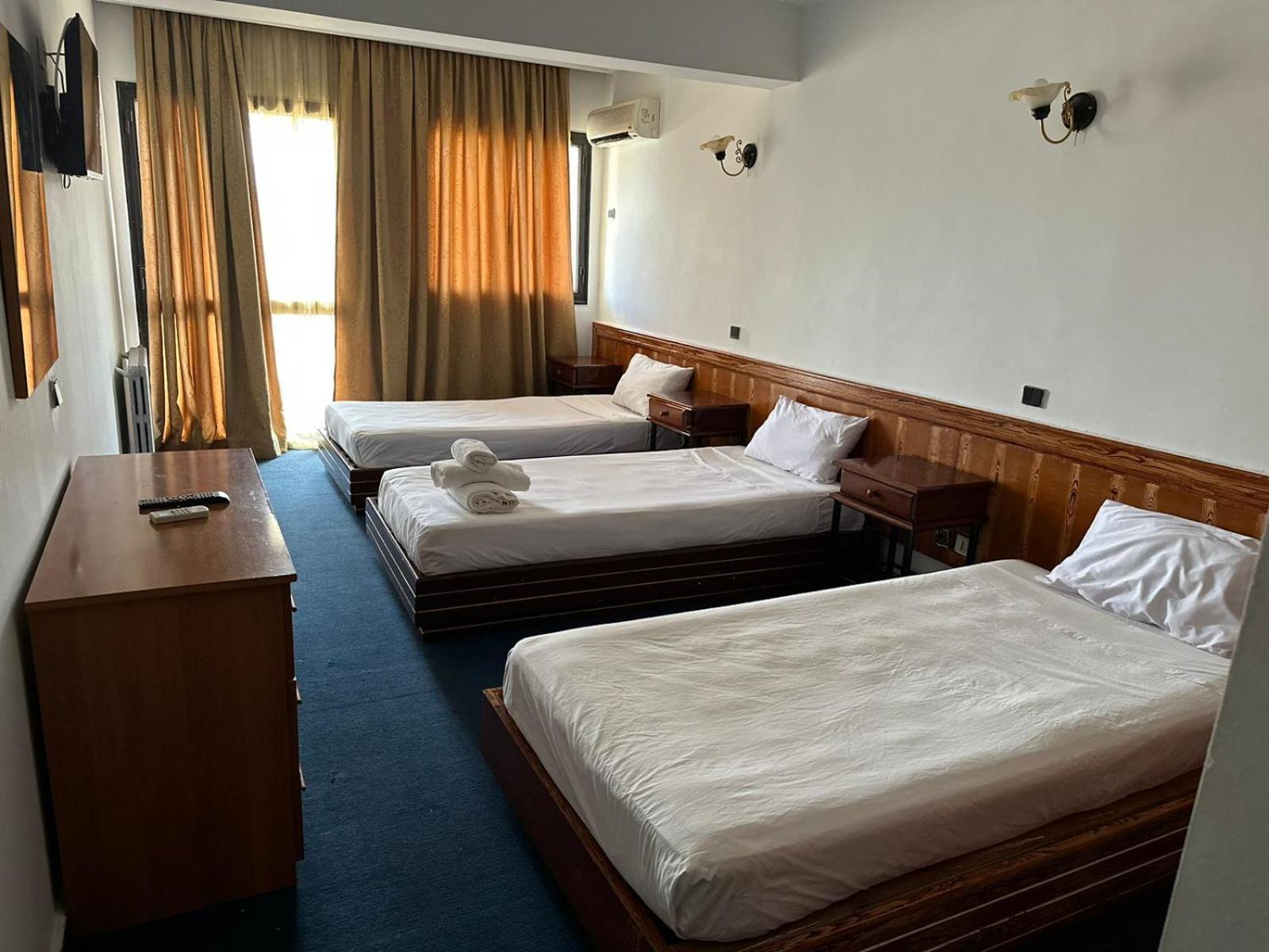 Hotel Amrouss Touristic Darmaroc Azrou Habitación foto