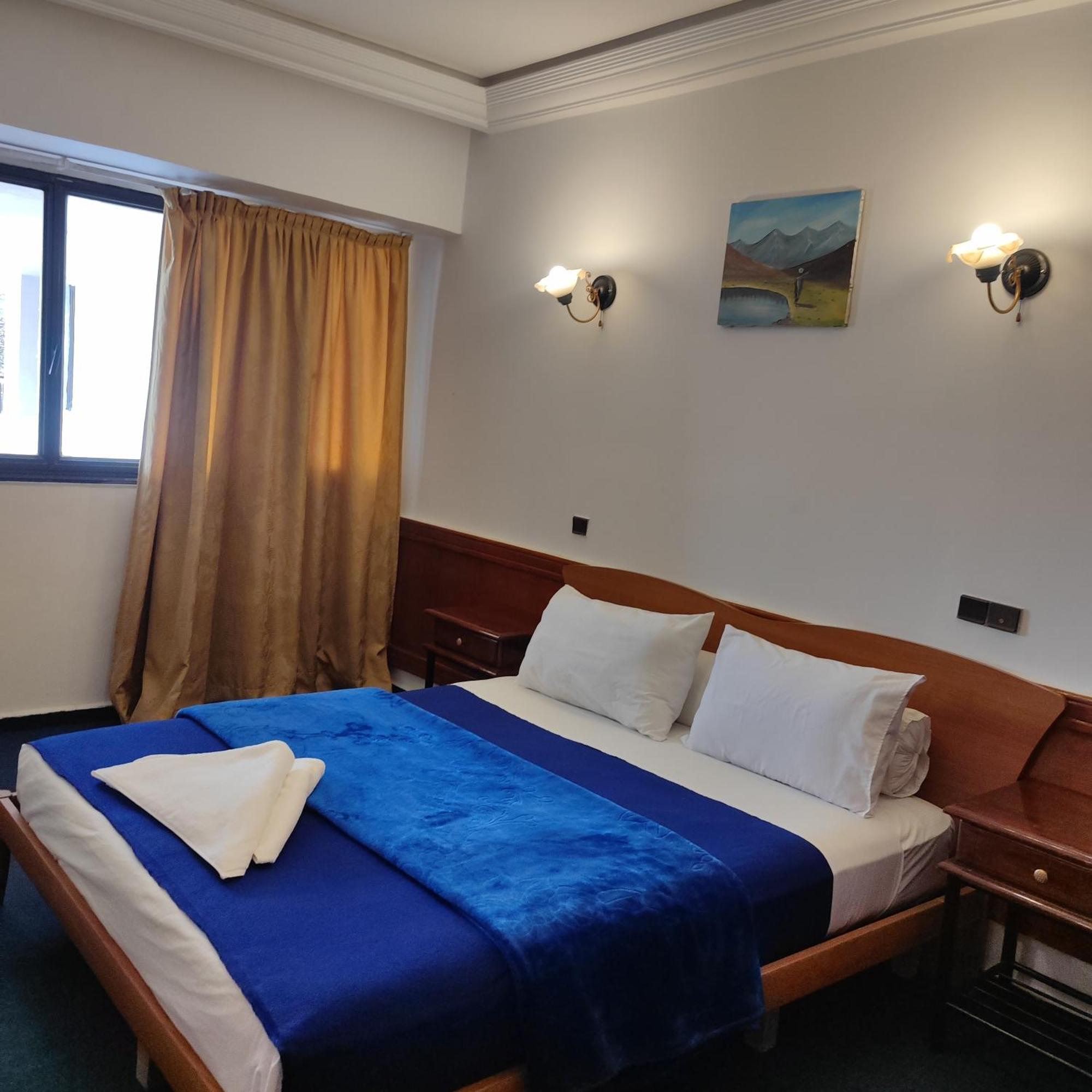 Hotel Amrouss Touristic Darmaroc Azrou Habitación foto